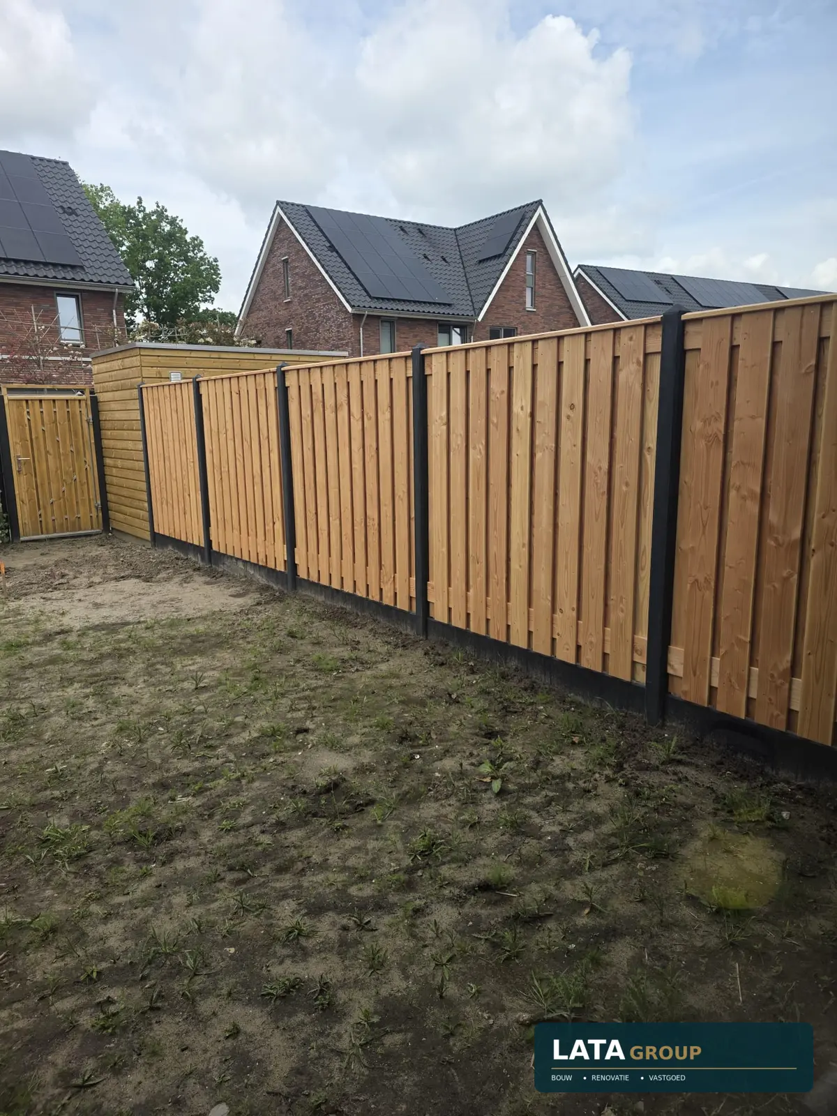 Erfafscheiding vanuit de tuin, uitgevoerd door LATA Group